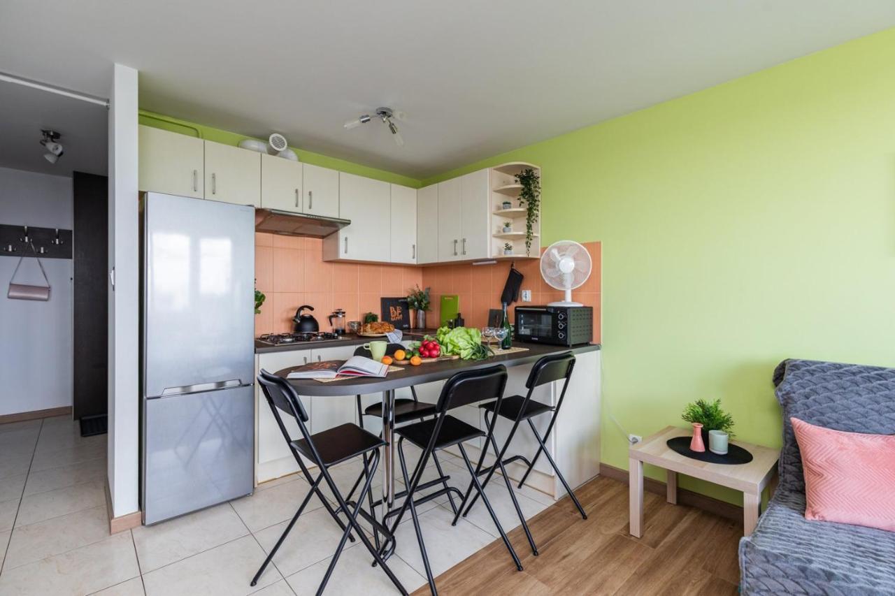 Superapart Saska 48A, Sleek 6Th-Floor Studio With Balcony & Elevator Access Warsaw Exterior photo