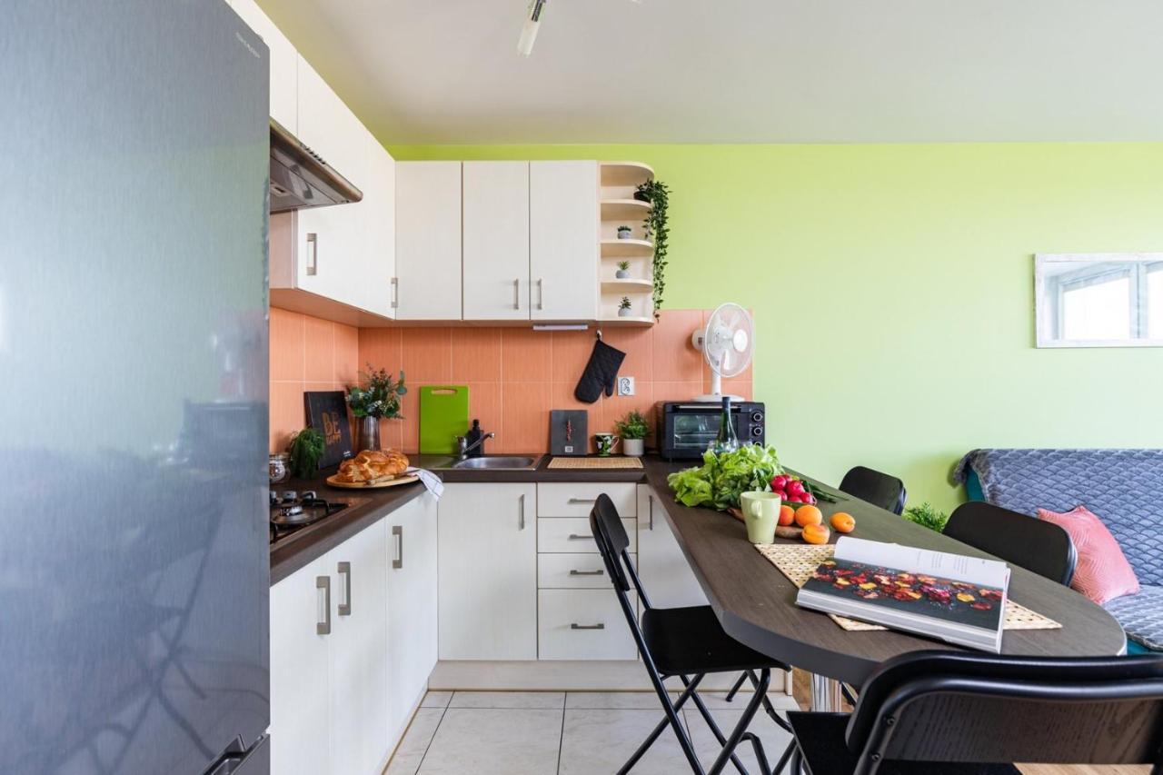 Superapart Saska 48A, Sleek 6Th-Floor Studio With Balcony & Elevator Access Warsaw Exterior photo