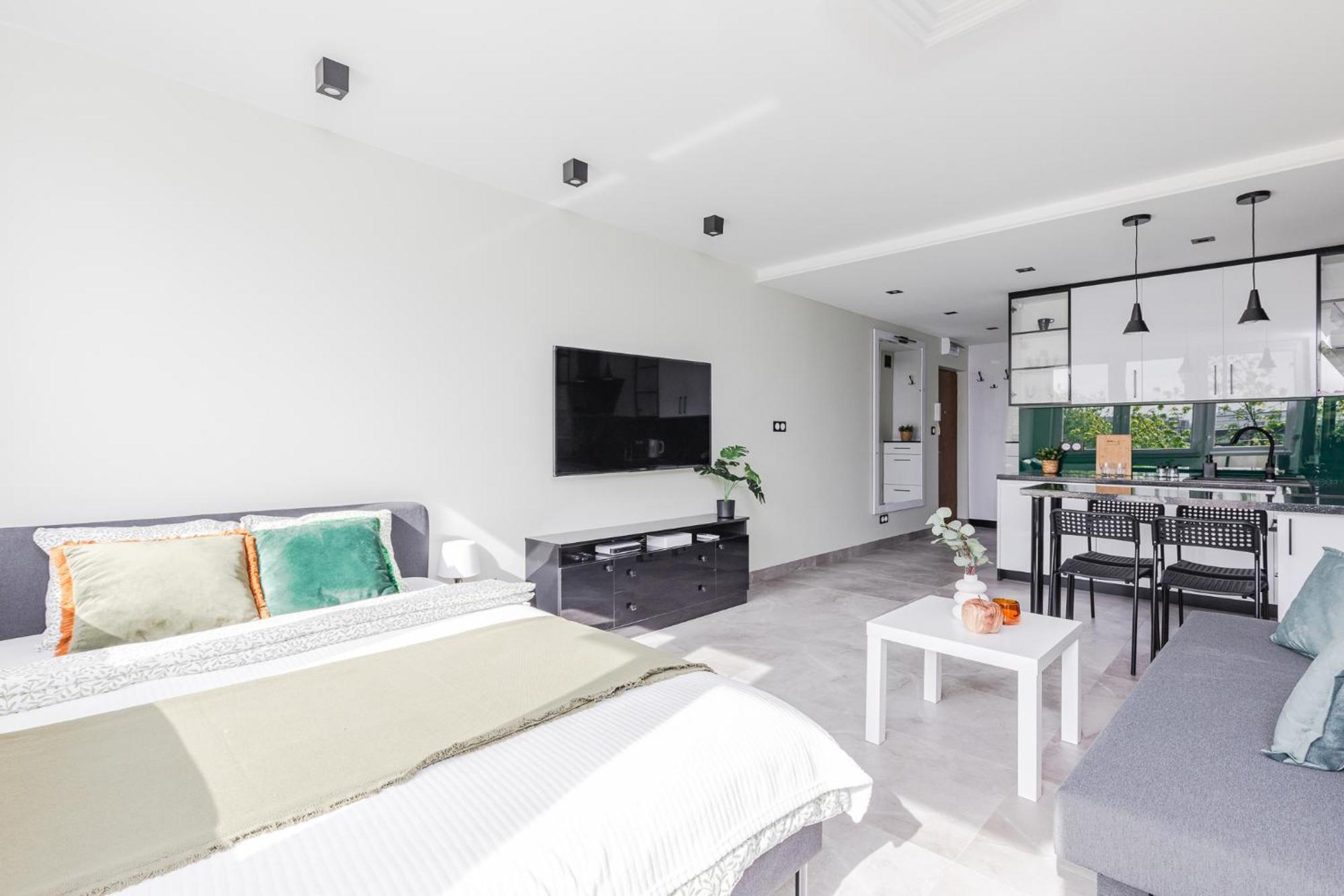Superapart Saska 48A, Sleek 6Th-Floor Studio With Balcony & Elevator Access Warsaw Exterior photo