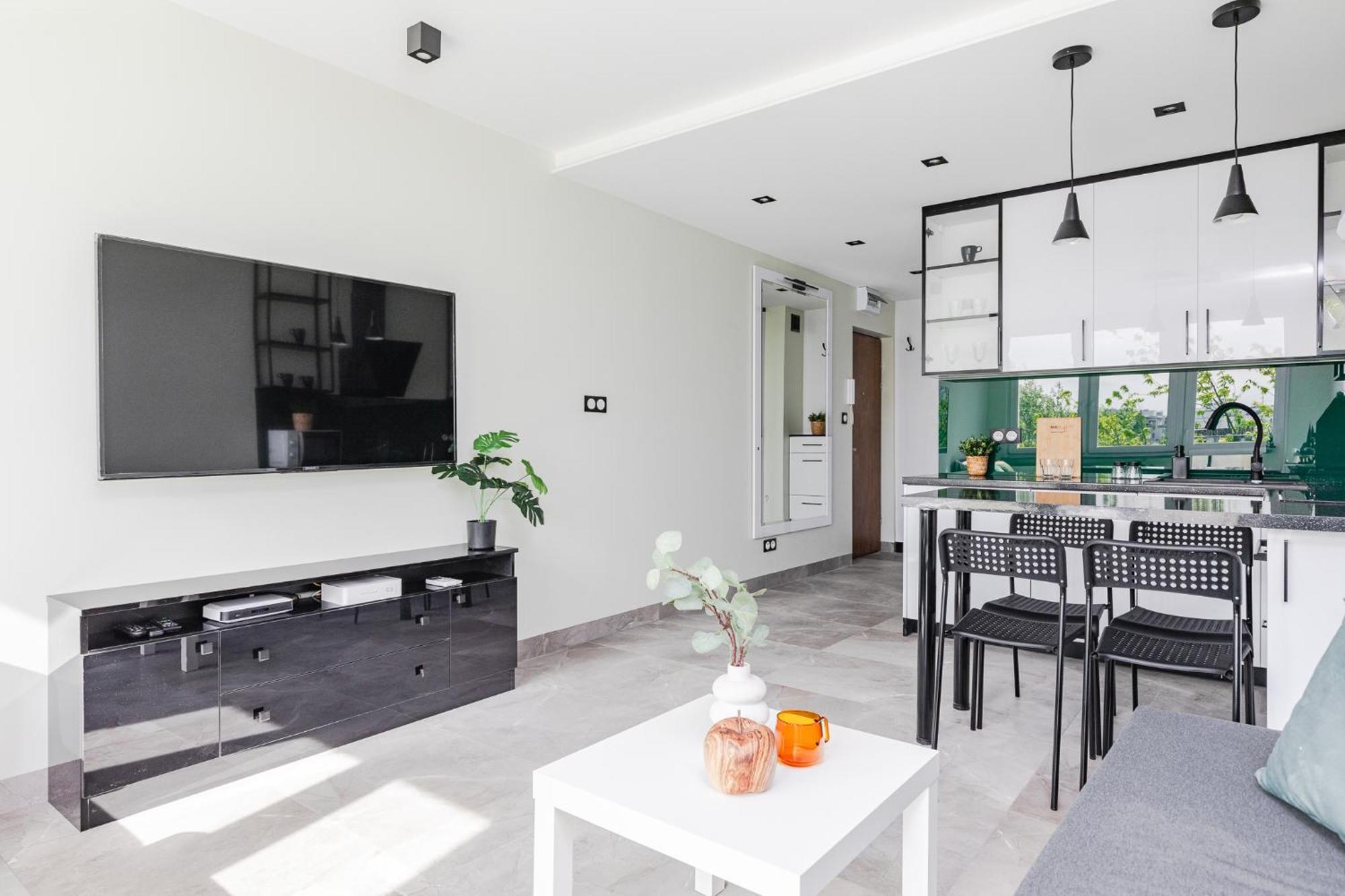 Superapart Saska 48A, Sleek 6Th-Floor Studio With Balcony & Elevator Access Warsaw Exterior photo